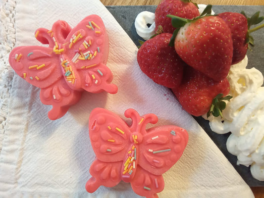 Strawberries & Cream Fudge - NEW FLAVOUR