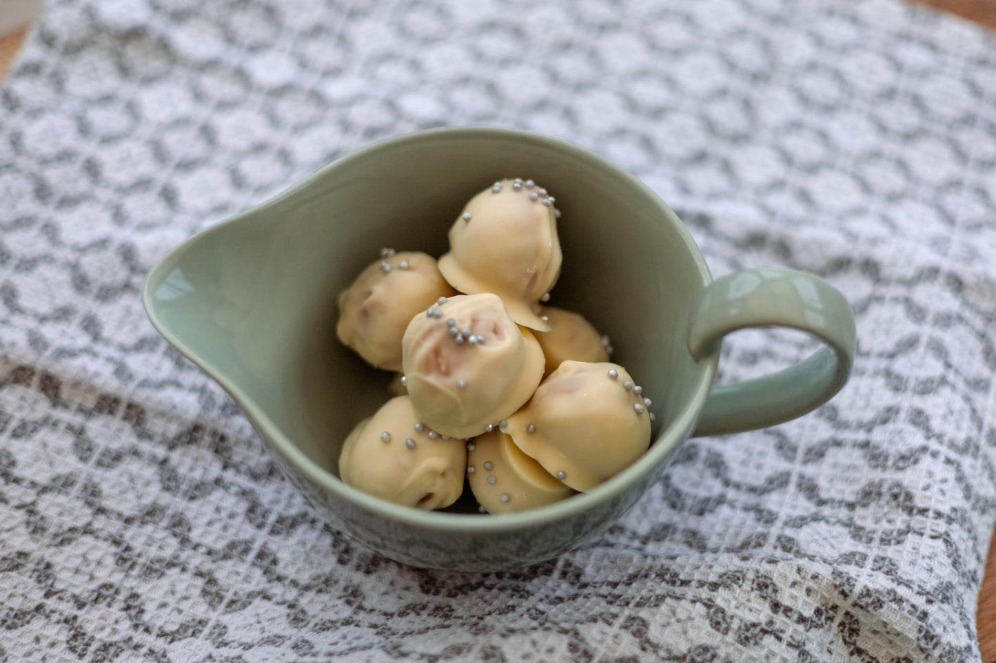 Peanut Butter Snowballs